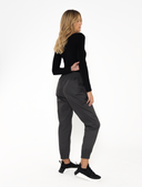 Rise Cargo Legging