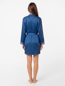 Valla  Robe